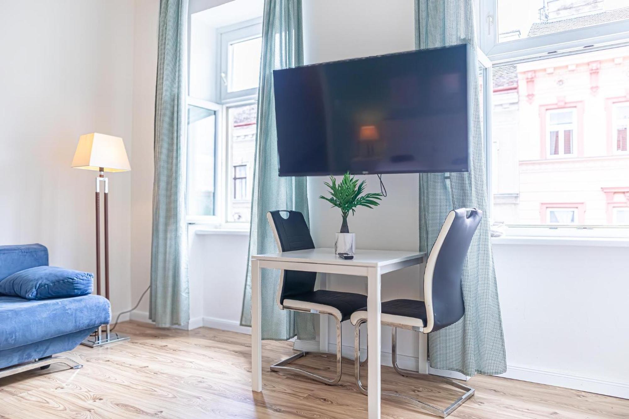 Affordable 1br Located In *
