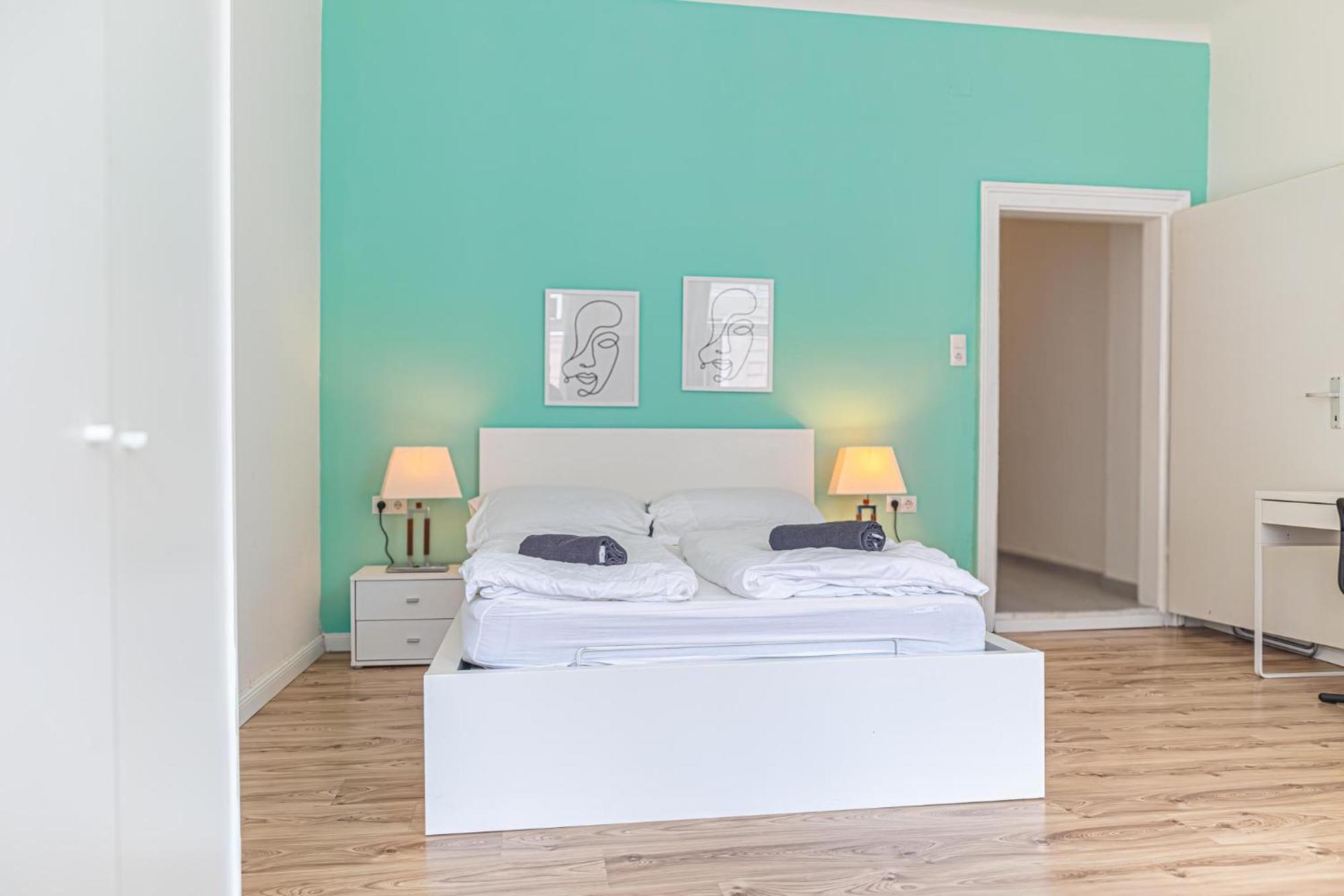 Apartment Affordable 1br Located In *